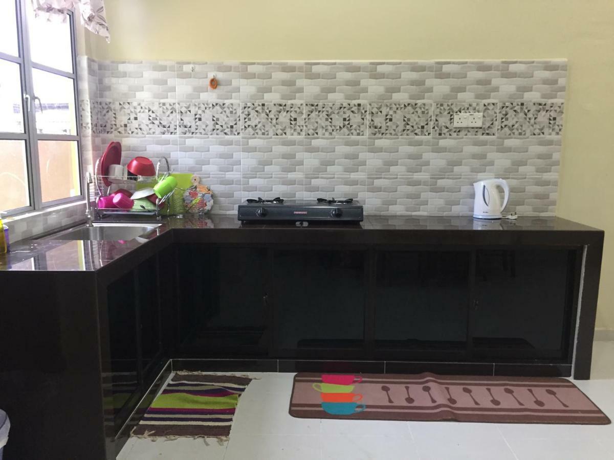 Homestay Talina Kuala Terengganu Ngoại thất bức ảnh